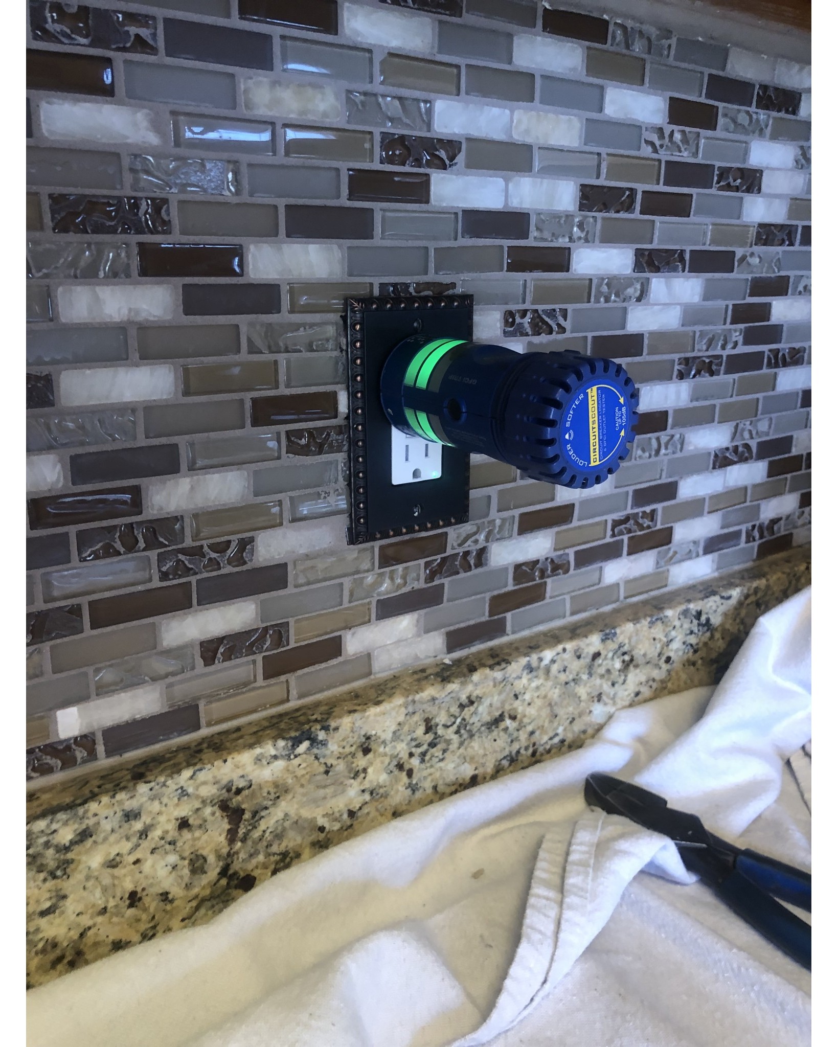 Service call: Nonfunctional kitchen countertop electrical outlets. Issue was a nonfunctional GFCI device. We removed the old electrical device and installed a new Leviton GFCI device with a green LED indicator light. Electricity was restored and 100% functional. Clients were very pleased!