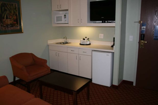 Images Hampton Inn Hillsville