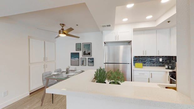 Images Sendero Huntington Beach