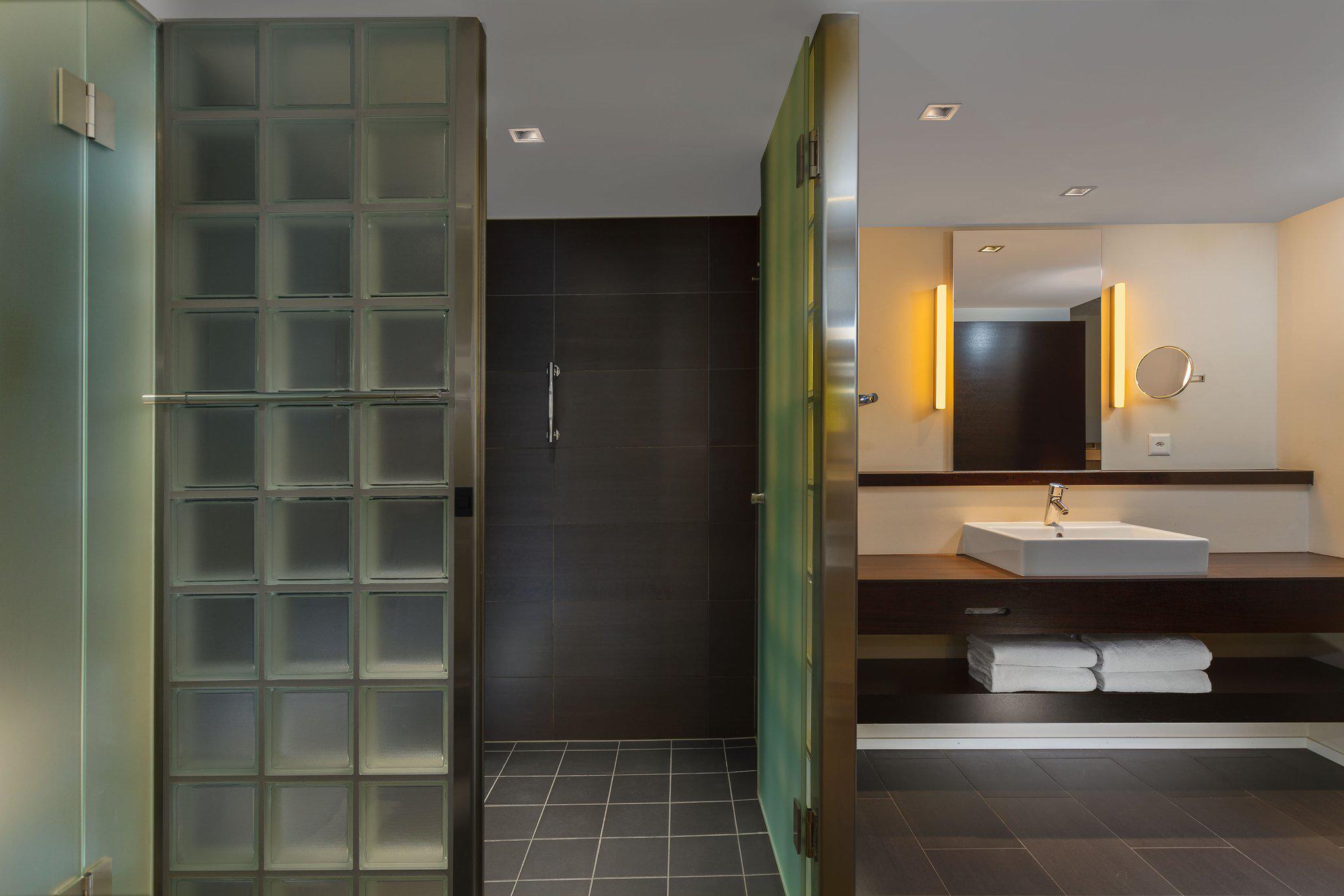 Four Points by Sheraton Sihlcity - Zurich, Kalandergasse 1 in Zurich