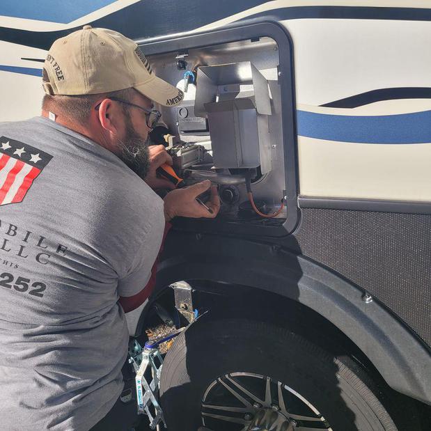 Images D-RV Mobile Repair