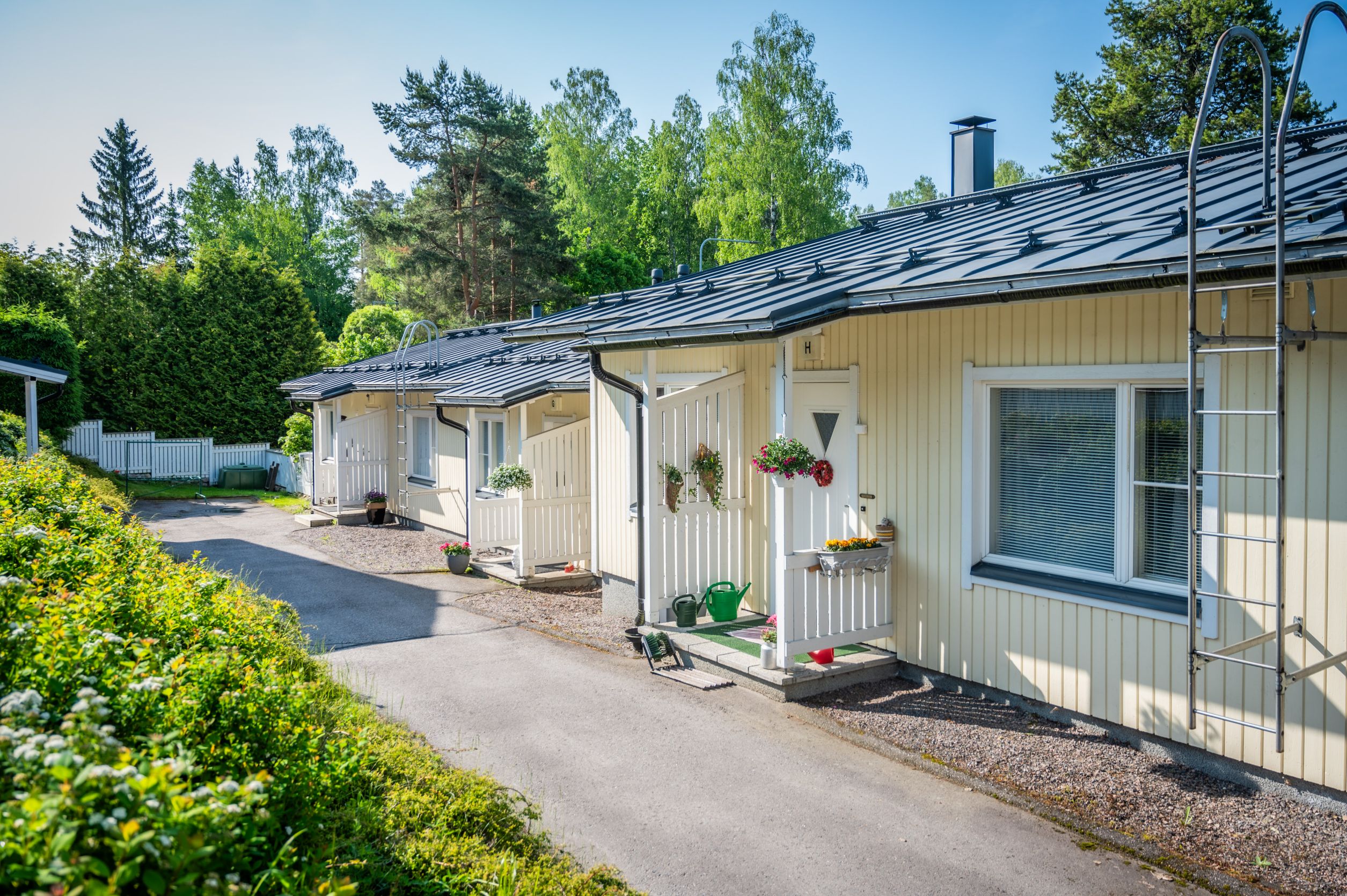 Images Apell Yhtiöt Oy - Isännöinti Apell