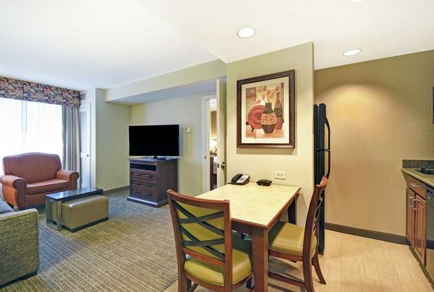 Images Homewood Suites by Hilton Denver International Airport