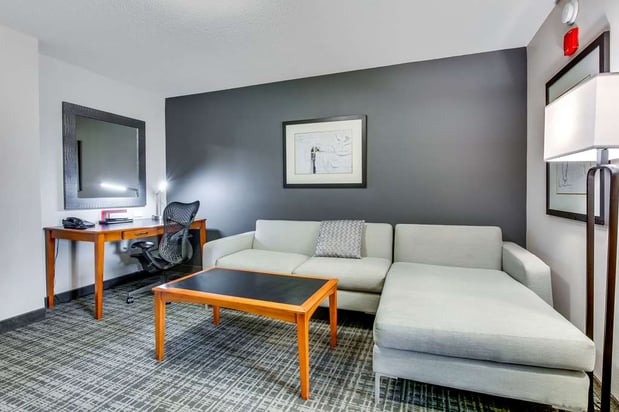 Images Hilton Garden Inn Louisville Airport