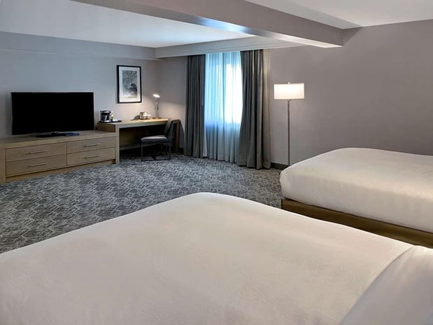 Images DoubleTree by Hilton St. Louis Airport