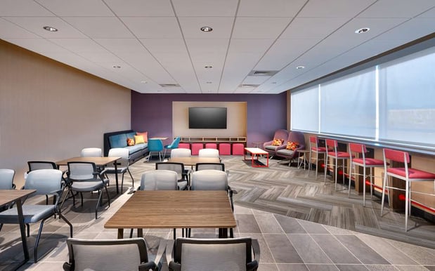 Images Tru by Hilton Clearfield Hill Air Force Base