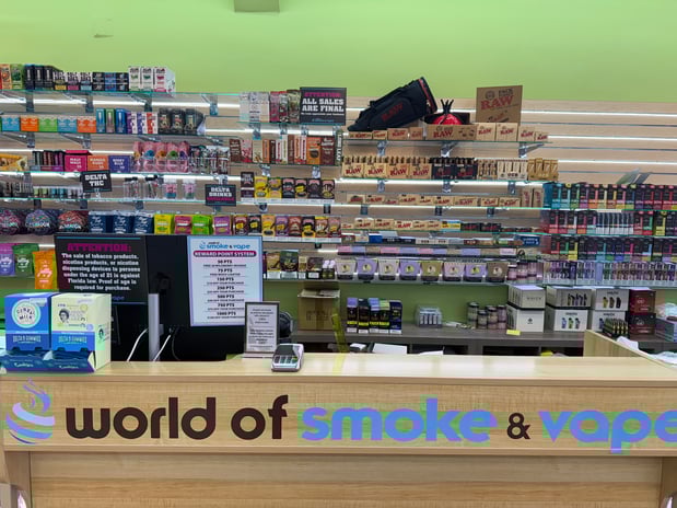 Images World of Smoke & Vape - Lake Park