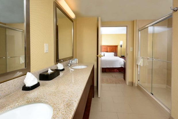 Images Hampton Inn Raleigh-Capital Blvd. North