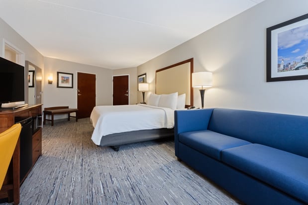 Images Holiday Inn Express & Suites Cincinnati Riverfront by IHG
