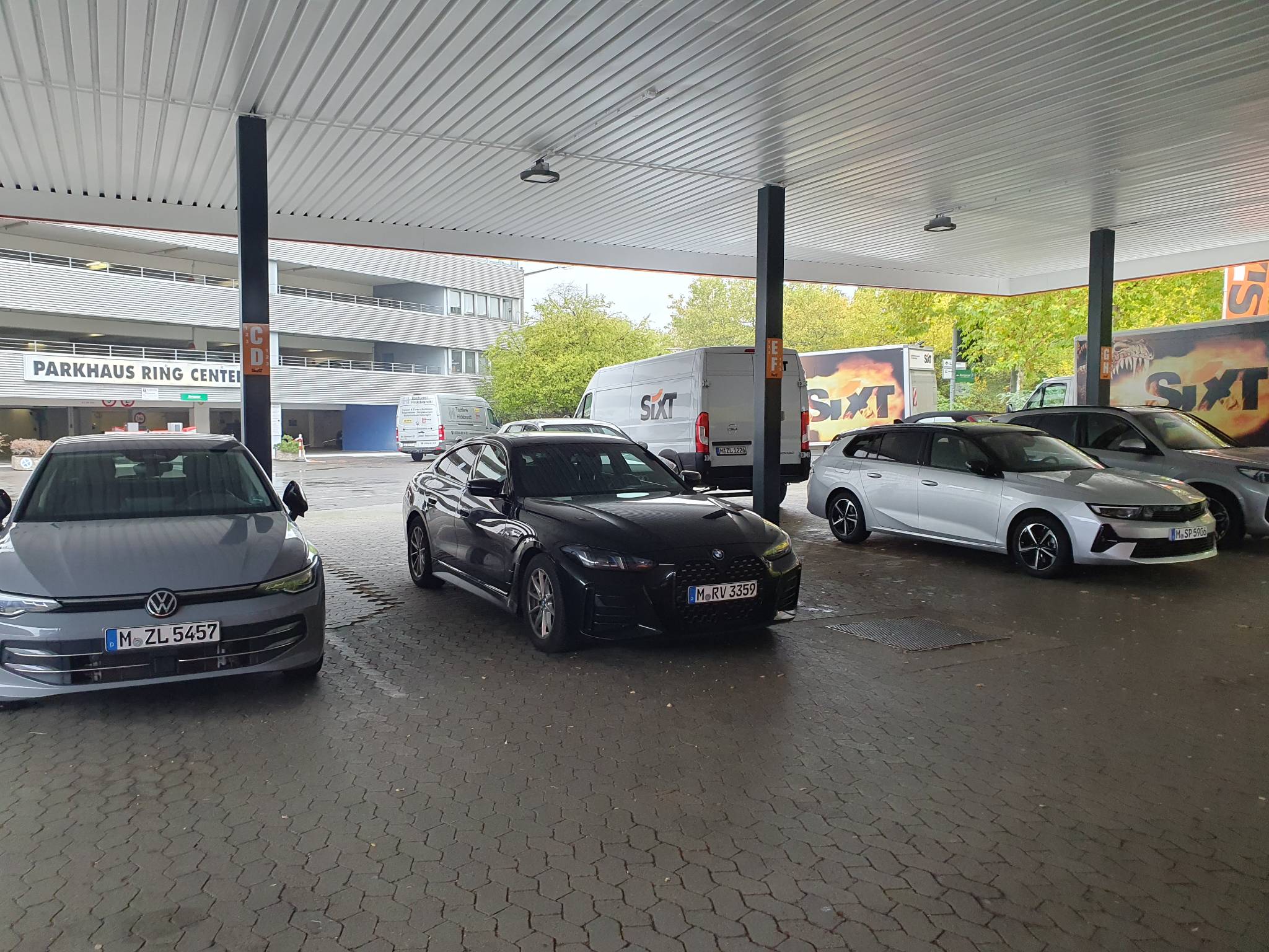 SIXT Autovermietung Braunschweig Süd, Berliner Platz 1B in Braunschweig