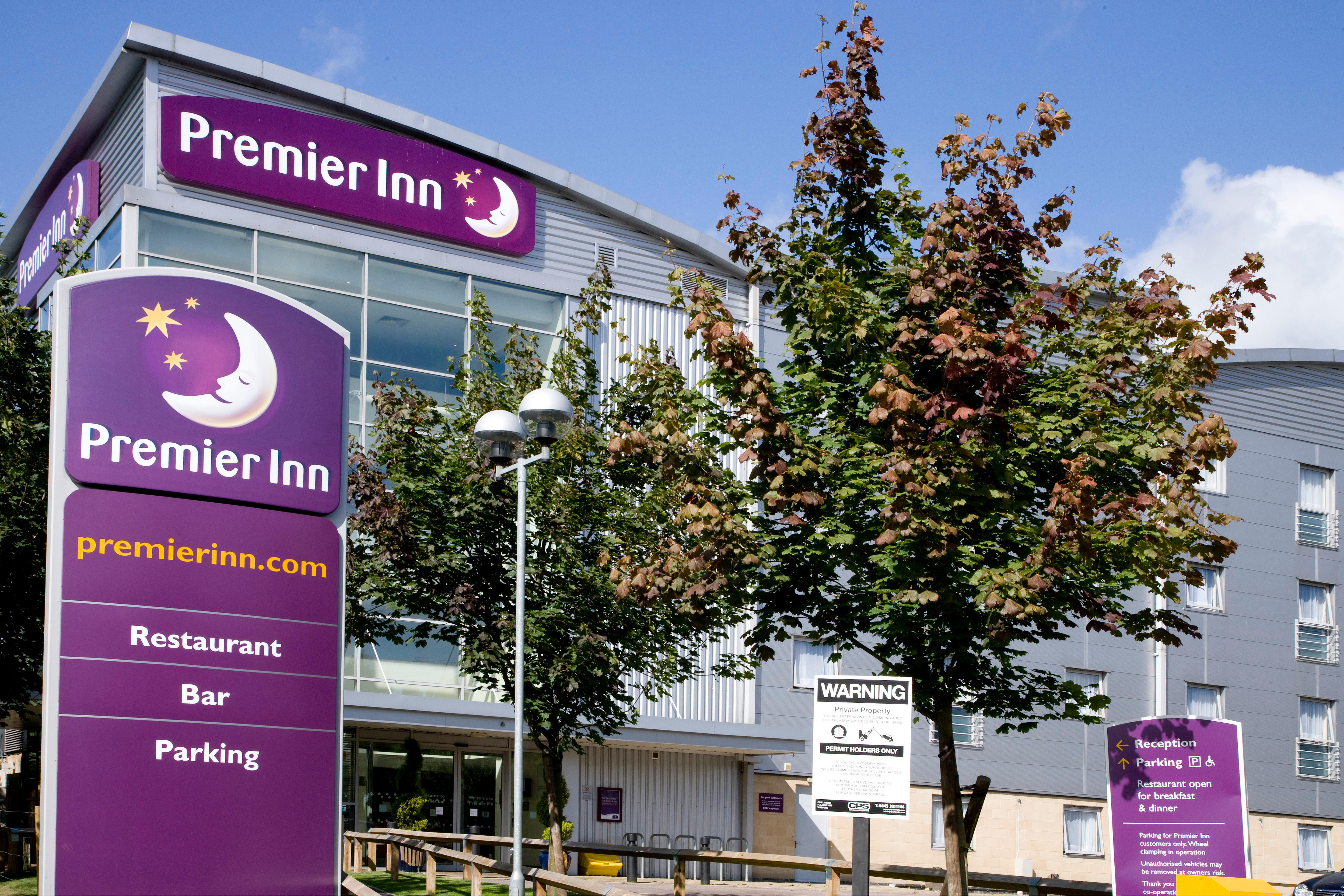 Images Premier Inn Watford Central hotel