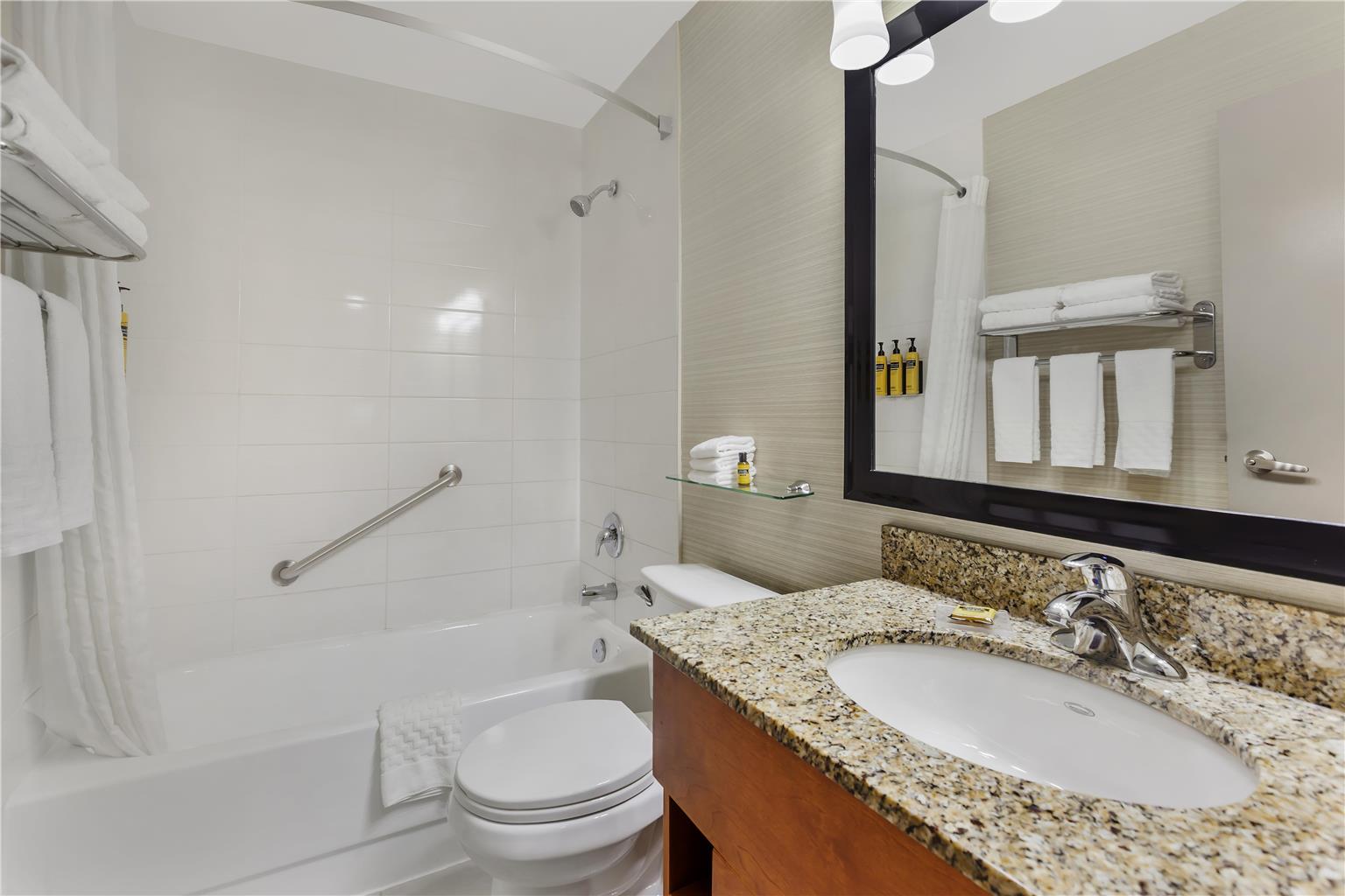 Images Best Western Plus Rose City Suites