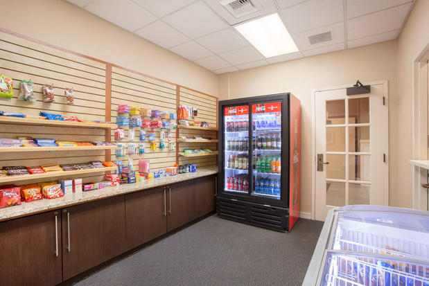 Images Holiday Inn Colorado Springs Airport by IHG