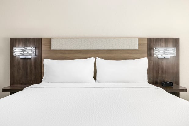 Images Holiday Inn Express & Suites Phoenix West - Tolleson by IHG