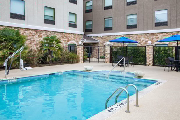 Images Holiday Inn Express & Suites Texarkana by IHG