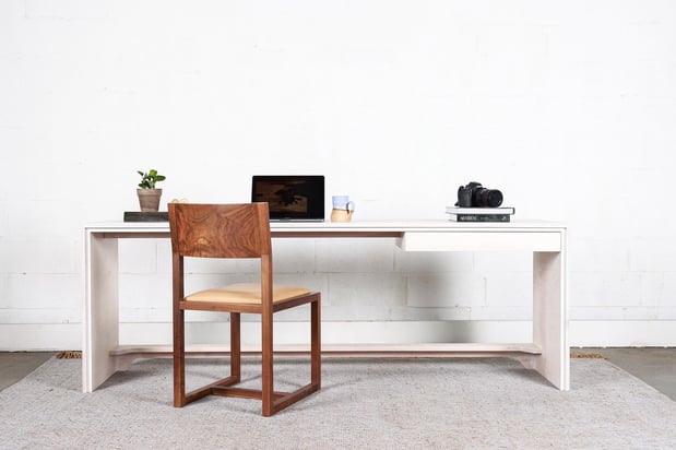 Images SENTIENT Furniture