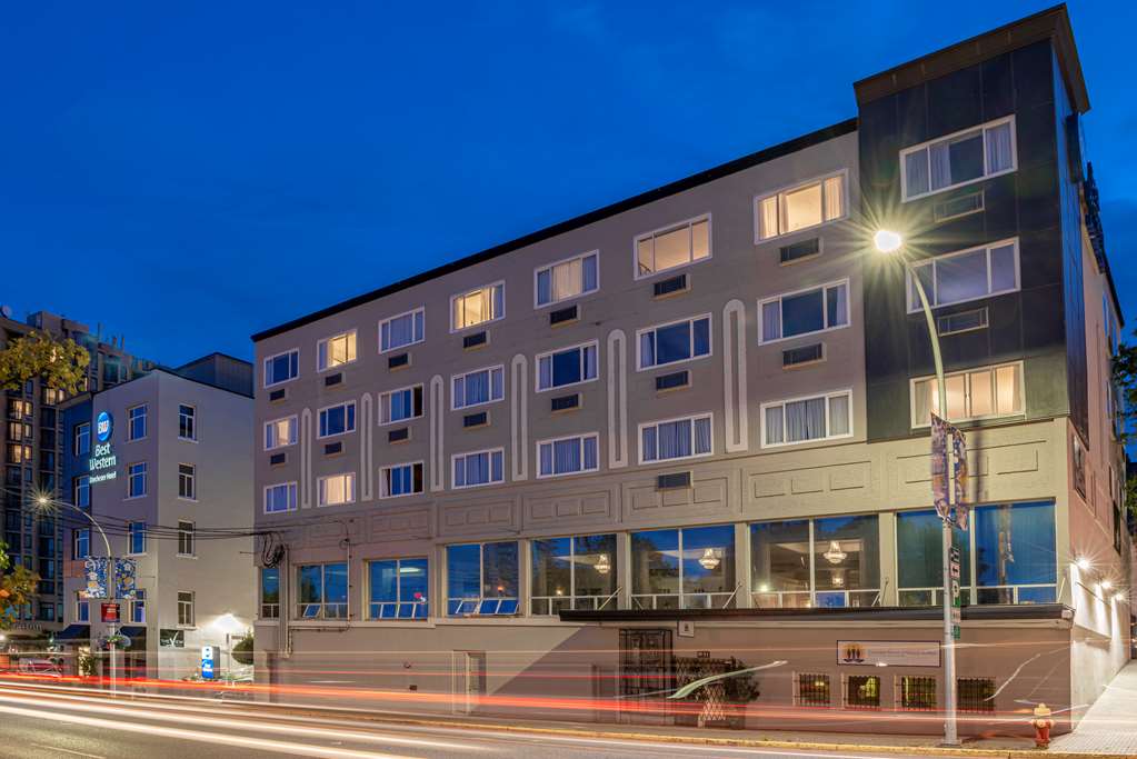 Best Western Dorchester Hotel in Nanaimo: Hotel Exterior