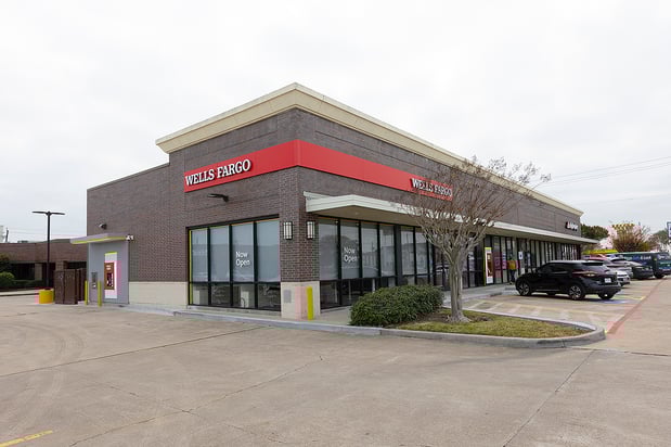 Images Wells Fargo Bank