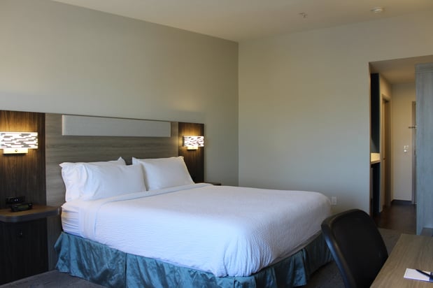 Images Holiday Inn Express Bakersfield by IHG