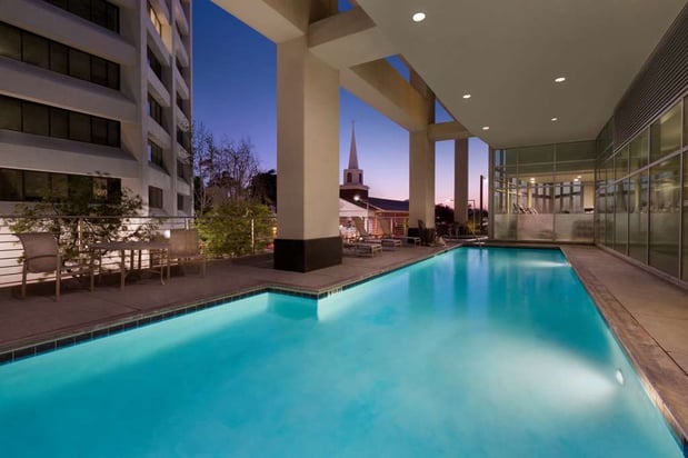 Images Embassy Suites by Hilton Los Angeles Glendale