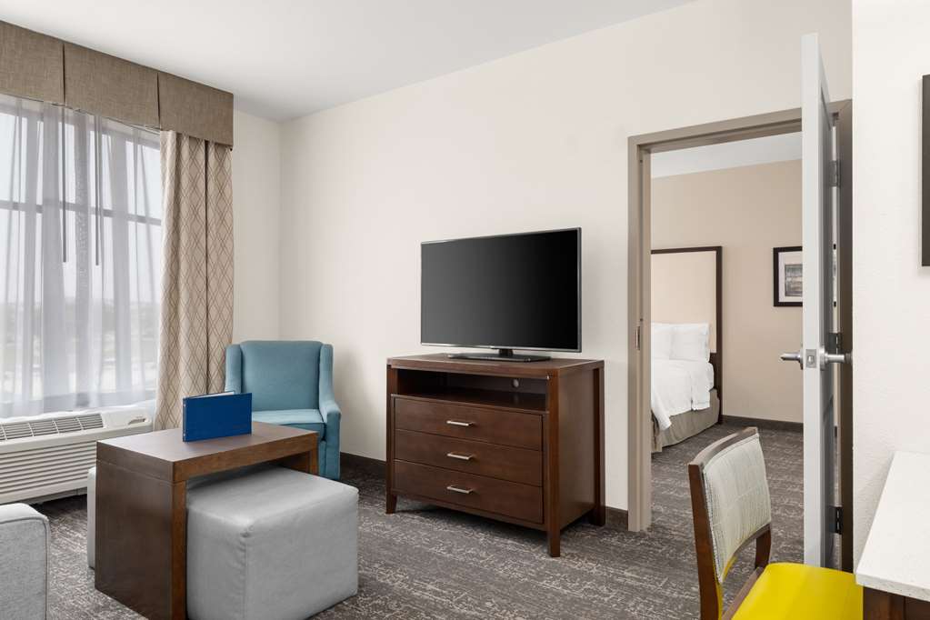 Guest room Homewood Suites by Hilton San Marcos San Marcos (512)667-7011