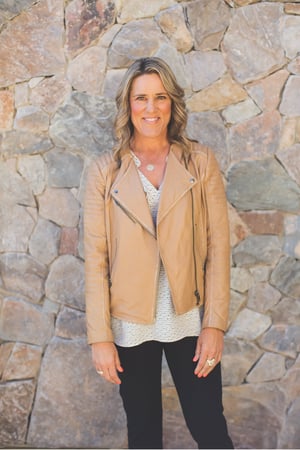 Images Mikki Fretz, REALTOR | RE/MAX Fine Properties
