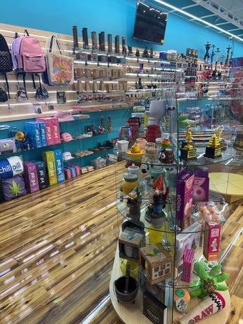 Images World of Smoke & Vape - Lake Park