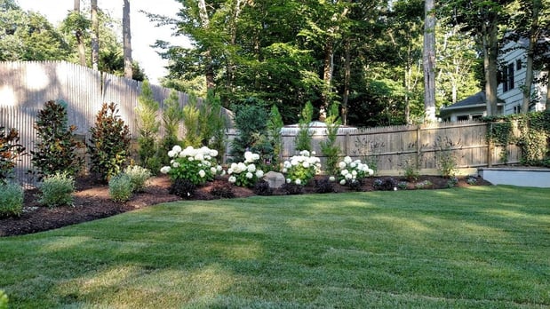 Images Echo Landscaping Inc