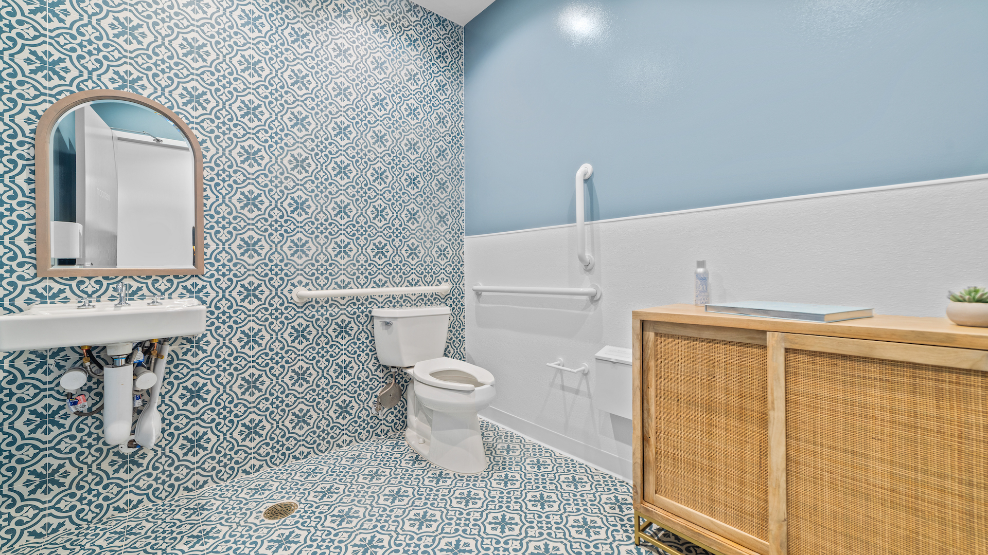 SUGARED + BRONZED (Plano) Image