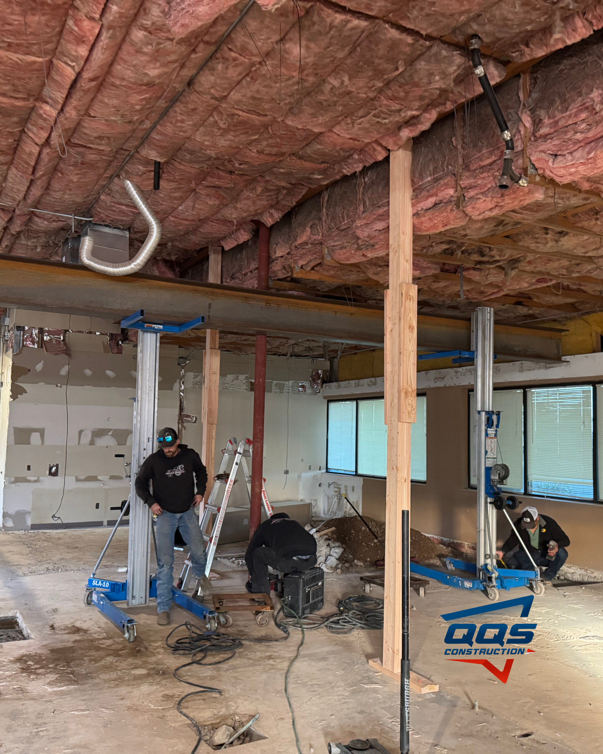 Tenant improvements are about making a space function the way you need it to. QQS Construction is a top-rated tenant improvements contractor for offices, retail spaces, medical facilities, and commercial suites.