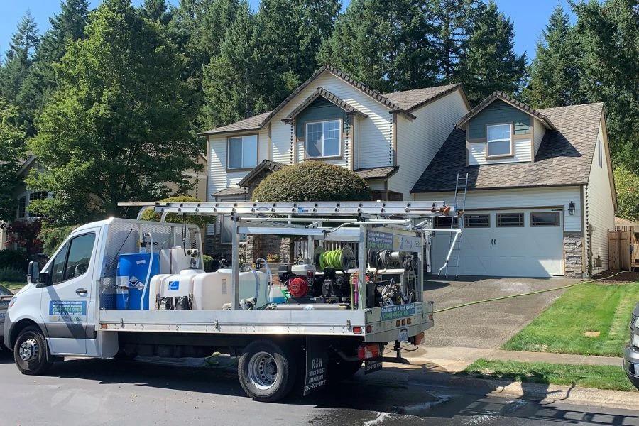 Gutter Cleaning Maintenance Maple Valley