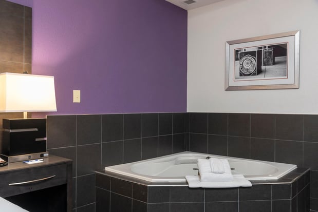 Images Holiday Inn Express & Suites Columbus - Polaris Parkway by IHG