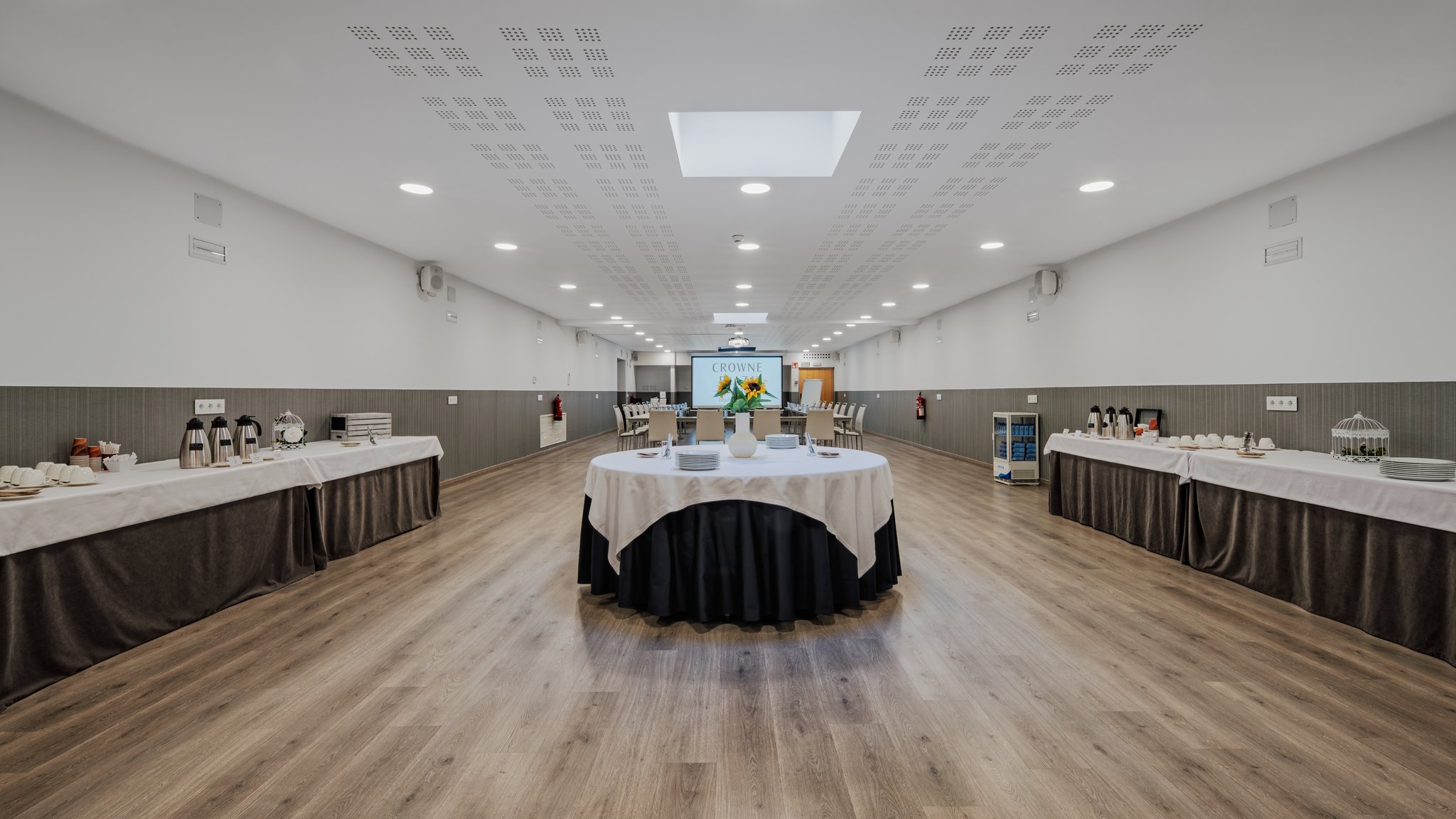 Images Crowne Plaza Madrid Airport by IHG
