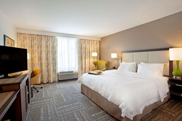Images Hampton Inn & Suites Minneapolis/Downtown
