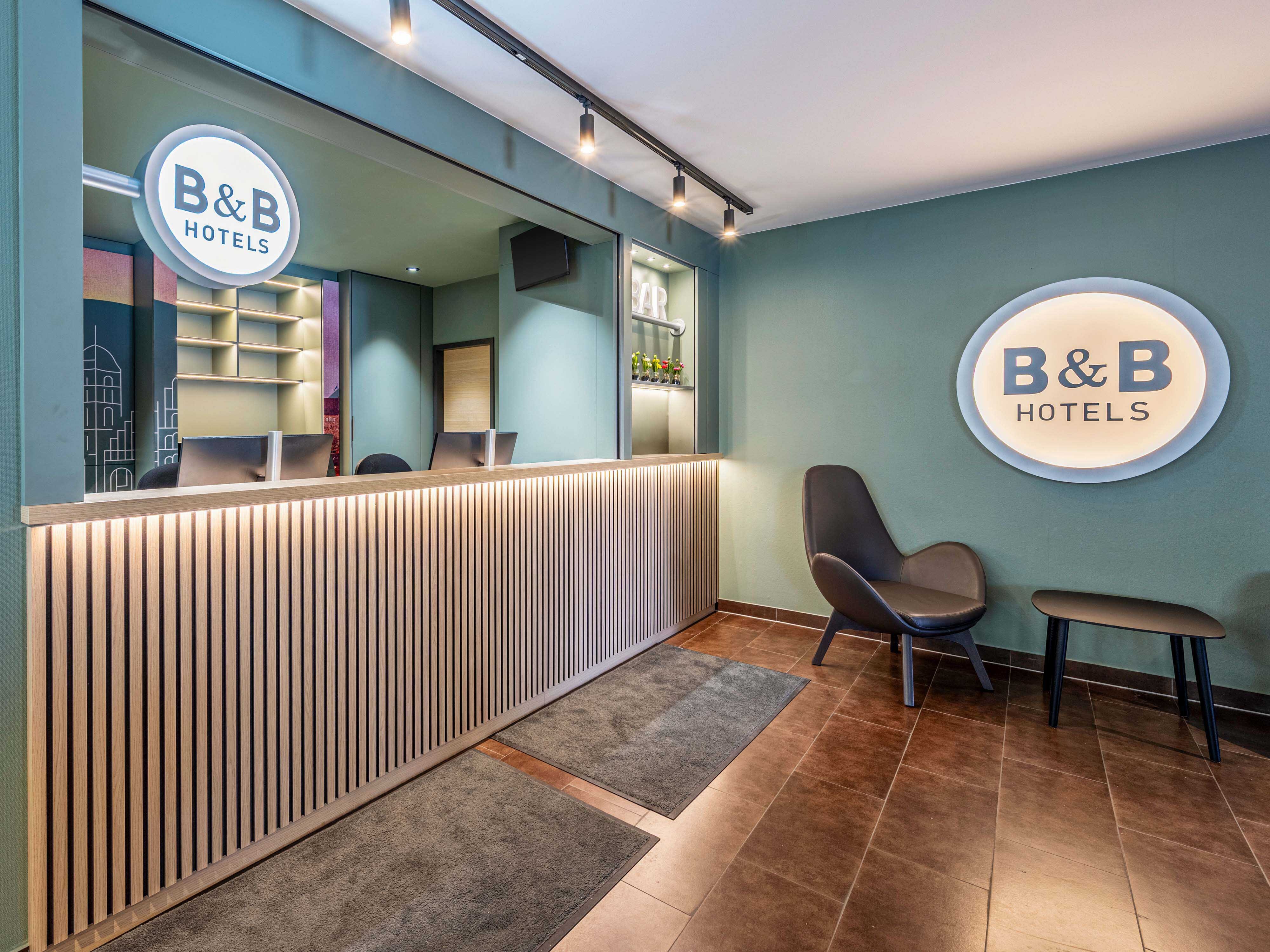 B&B HOTEL Nürnberg-City, Frauentorgraben 37 in Nürnberg