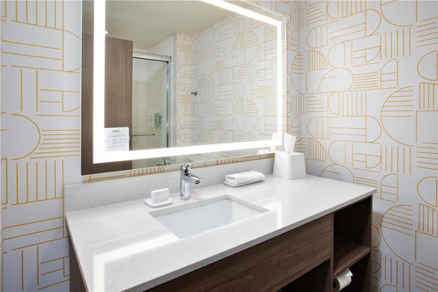Images Home2 Suites by Hilton Traverse City