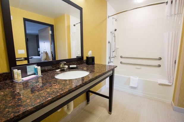 Images Hampton Inn & Suites Toledo/Westgate