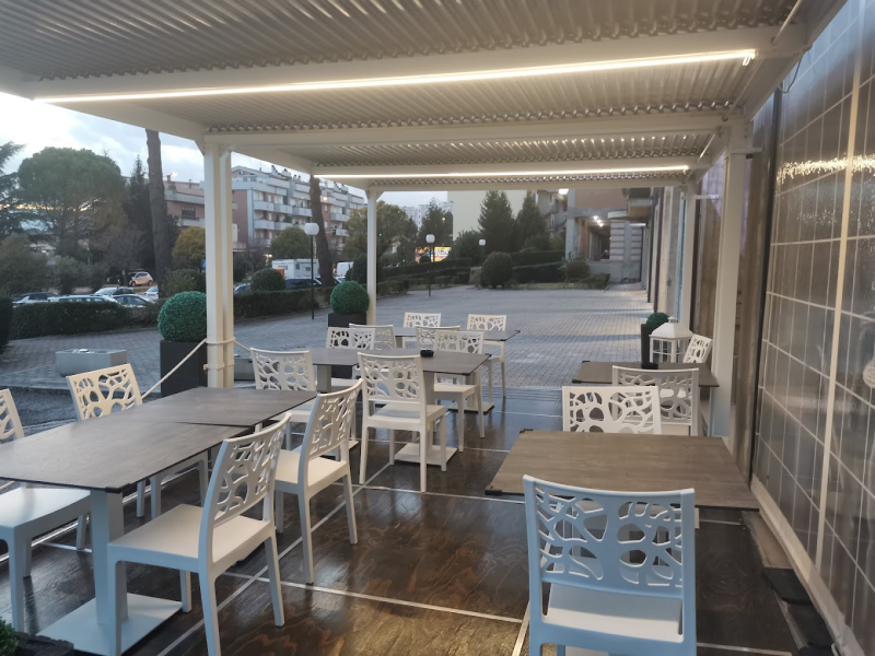 Images Fashion Mitho’s Cafè & Restaurant