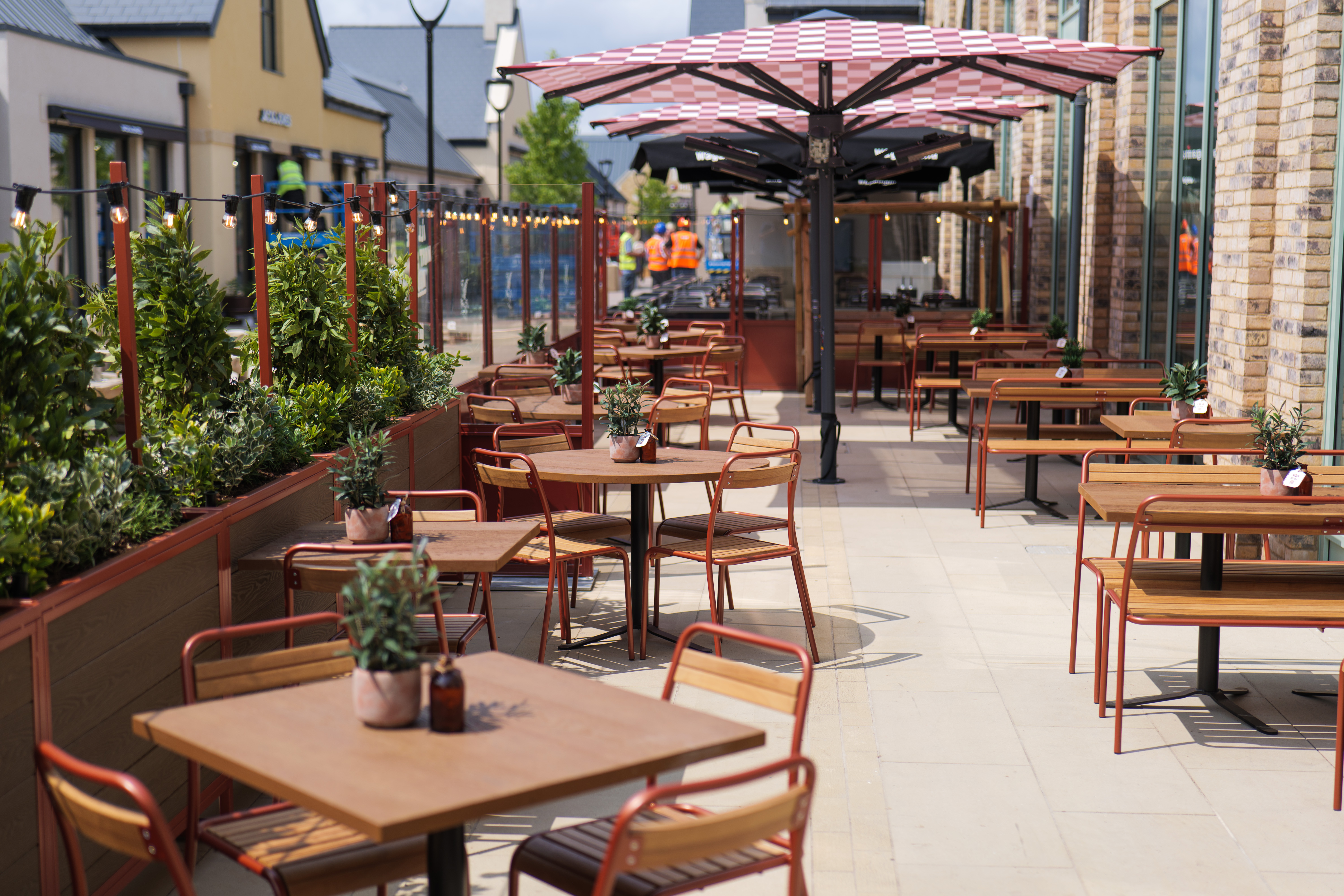 Zizzi Cotswolds Outlet, Outdoor Seating