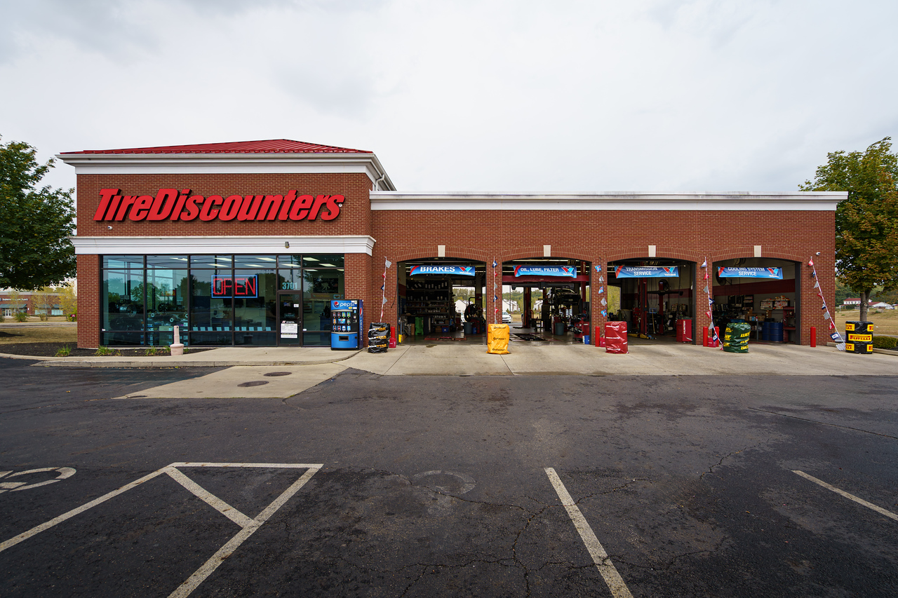 Tire Discounters on 3701 S Hamilton Rd in Groveport