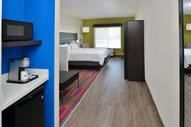 Images Holiday Inn Express & Suites Carthage by IHG