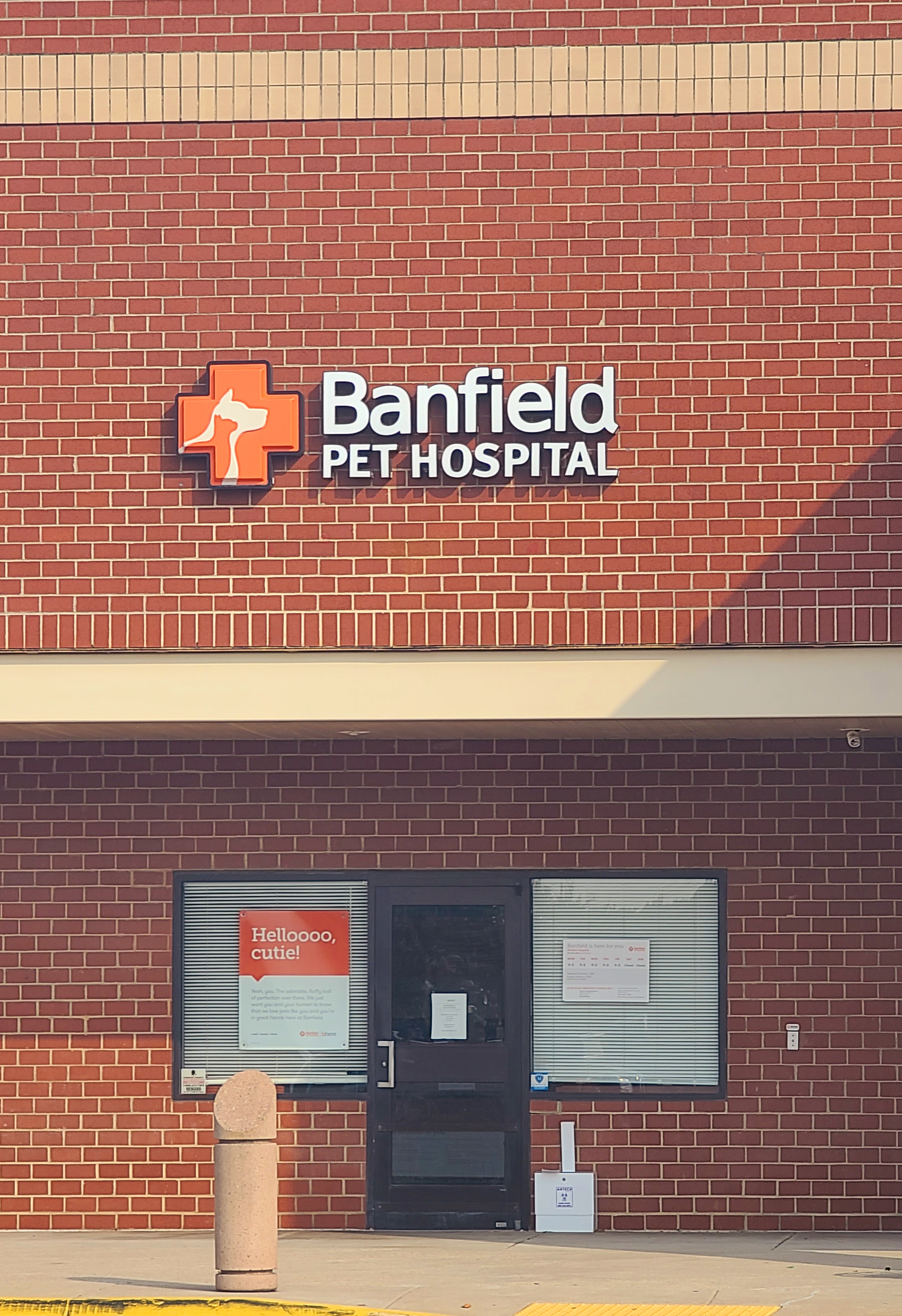 Banfield Pet Hospital® - Waldorf