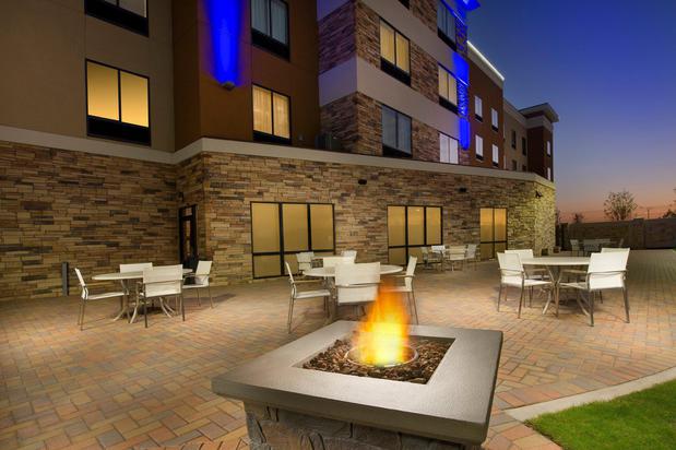 Images Holiday Inn Express & Suites Waco South by IHG
