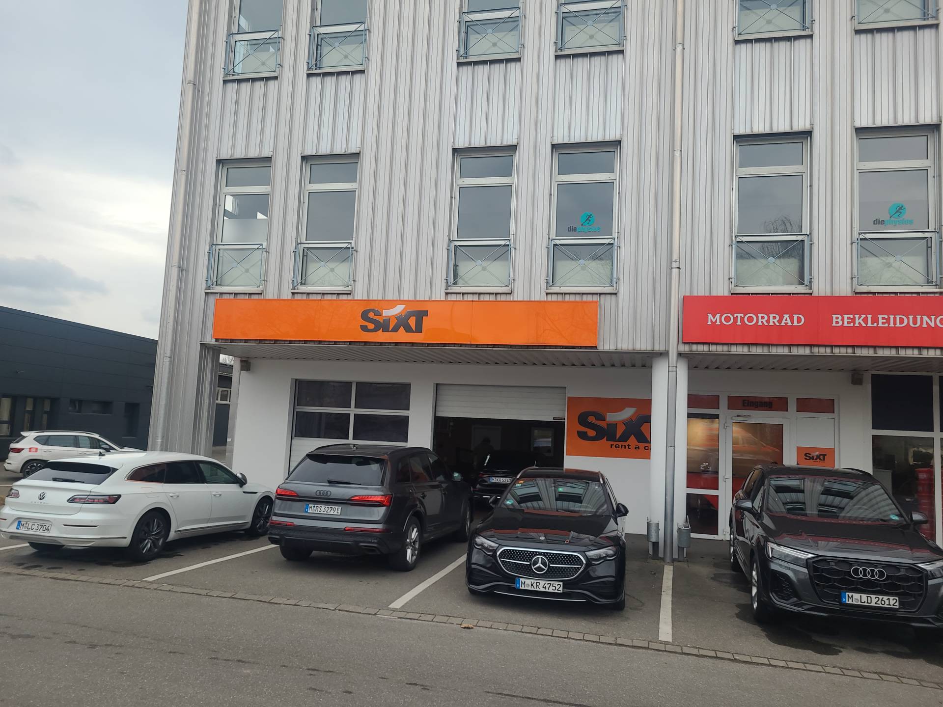SIXT Autovermietung Weingarten, Hähnlehofstr. 5 in Weingarten