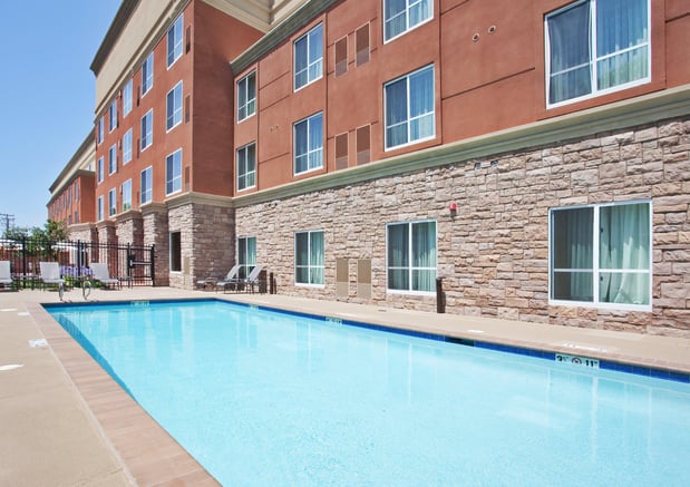 Images Holiday Inn & Suites Oakland - Airport by IHG