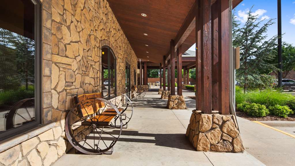 Outdoor Seating