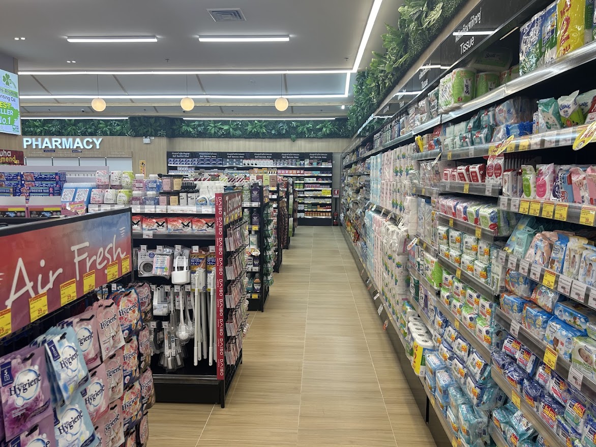 TSURUHA DRUG STORE One Bangkok Shop
