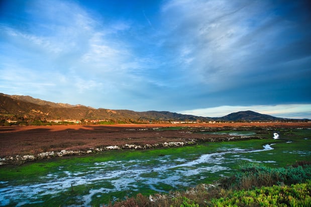 Images Holiday Inn Express & Suites Carpinteria by IHG