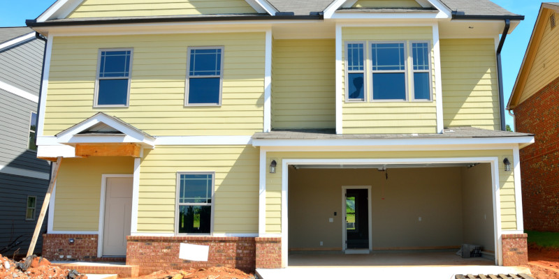 KEEP YOUR EXTERIOR LOOKING GREAT WITH OUR SIDING SERVICES.