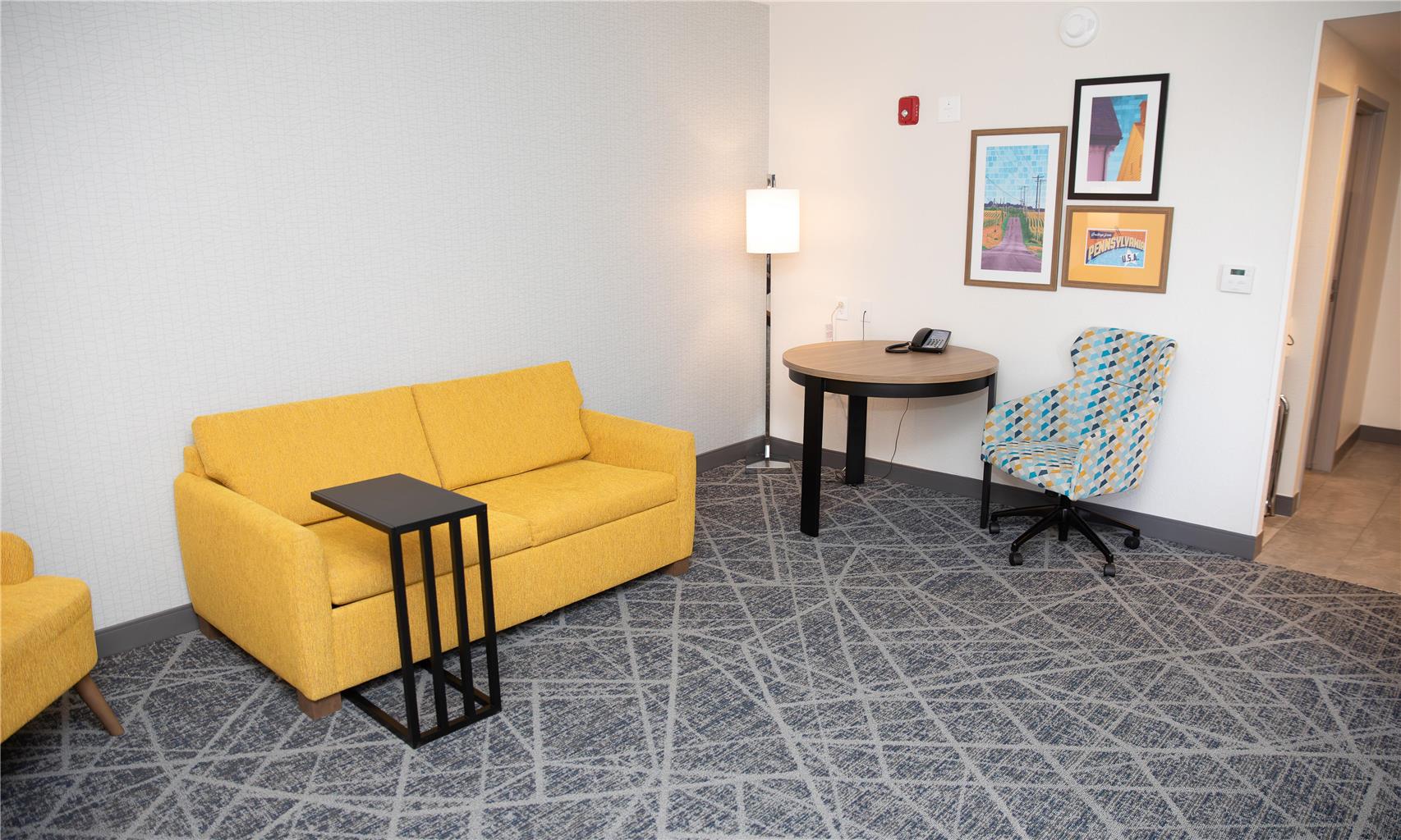 Guest room
